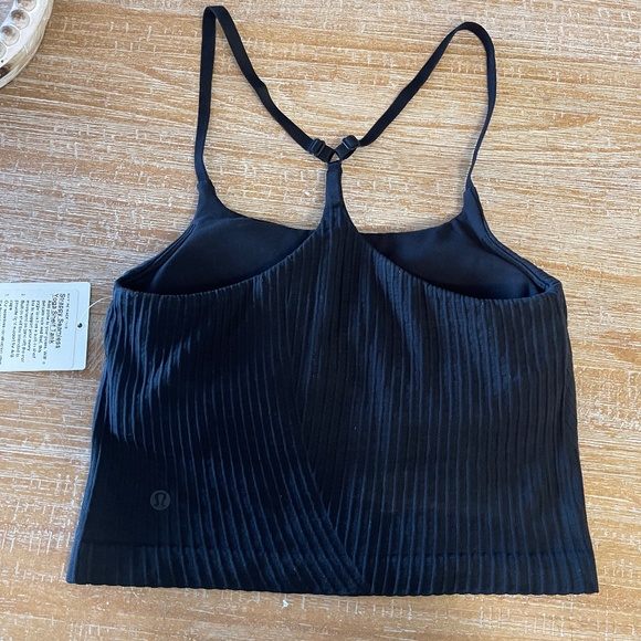 Lululemon Strappy Seamless Yoga Shelf Tank in Black - Picture 6 of 6
